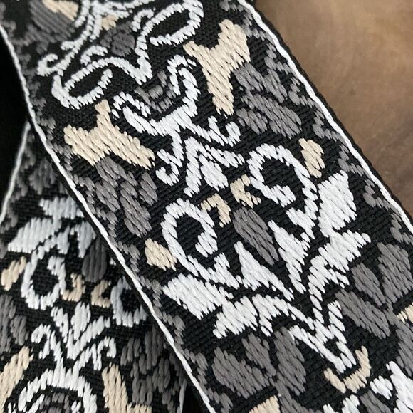 Woven Embroidered Purse Strap NWT - Picture 2 of 4